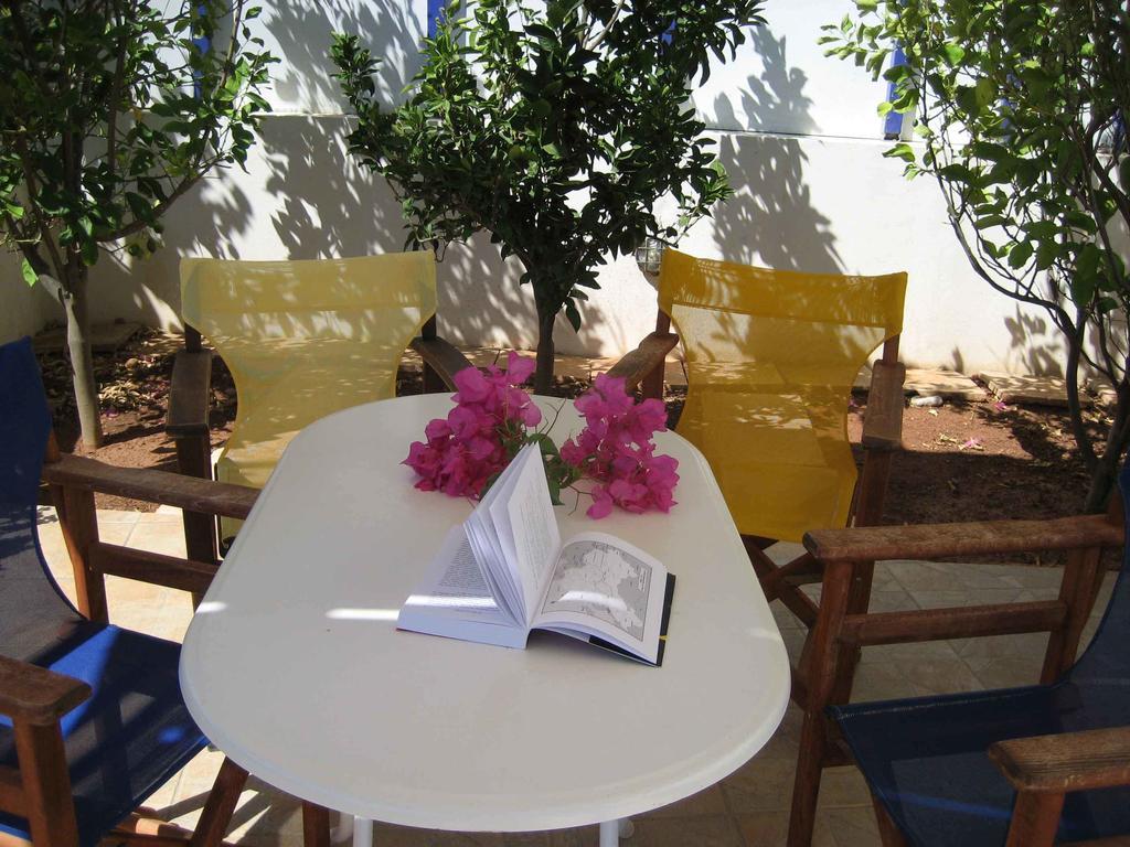 Fyri Ammos Residences Agia Pelagia  Rum bild