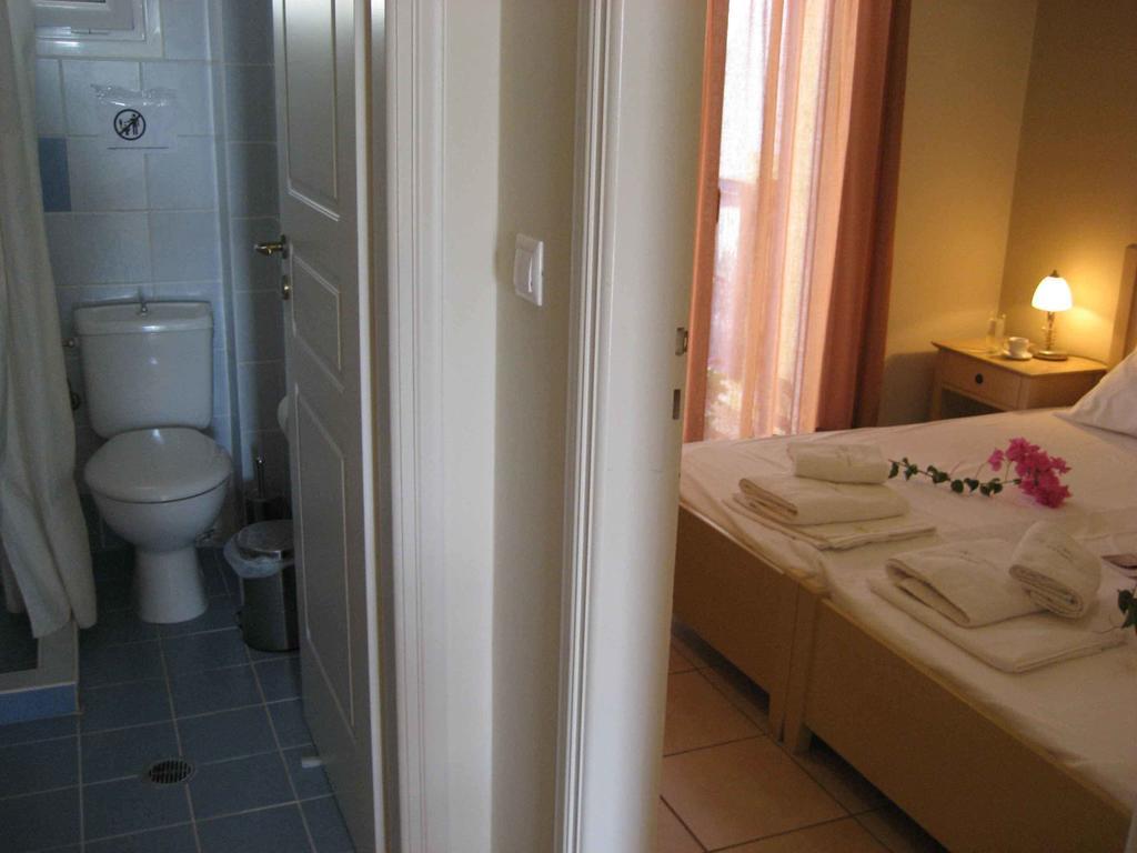 Fyri Ammos Residences Agia Pelagia  Rum bild
