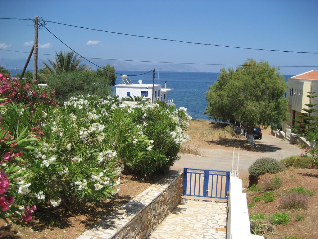 Fyri Ammos Residences Agia Pelagia  Rum bild