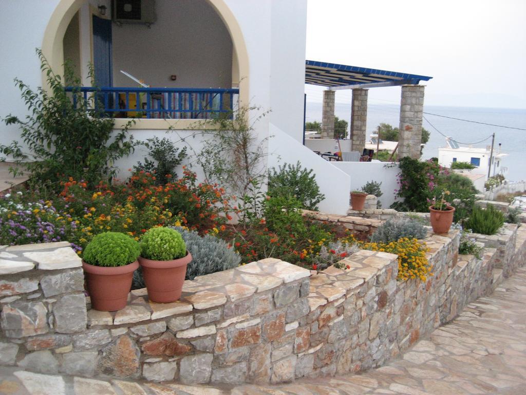 Fyri Ammos Residences Agia Pelagia  Rum bild